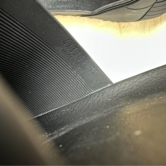 Prada slides - Picture 11 of 11